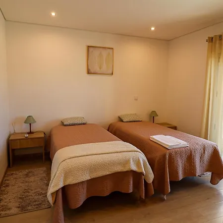 A 50 Metros Do Santuario De ファティマ